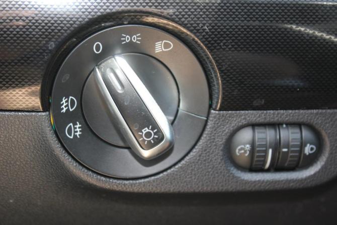 Volkswagen Jetta VI с пробегом 2013 года, цена 967 000 рублей, 241744 км, седан, Автокод Объявления