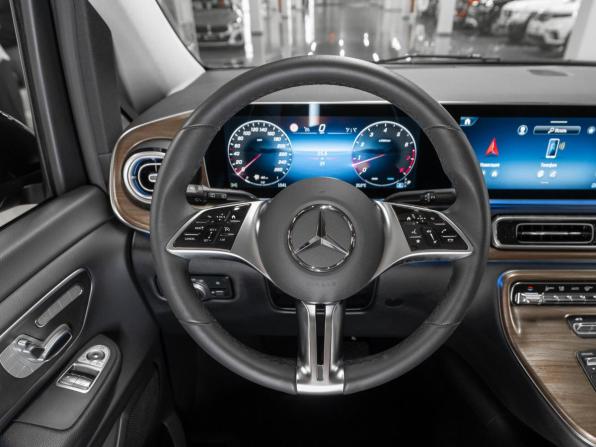 Mercedes-Benz V-Класс III (W447) Рестайлинг 2 с пробегом 2025 года, цена 10 900 000 рублей, 30 км, минивэн, Автокод Объявления