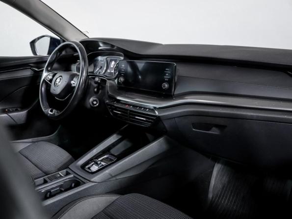 Skoda Octavia IV (A8) с пробегом 2021 года, цена 1 900 000 рублей, 267025 км, лифтбек, Автокод Объявления