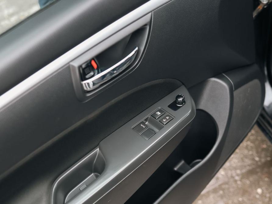 Suzuki Swift IV Новосибирск  - изображение 16