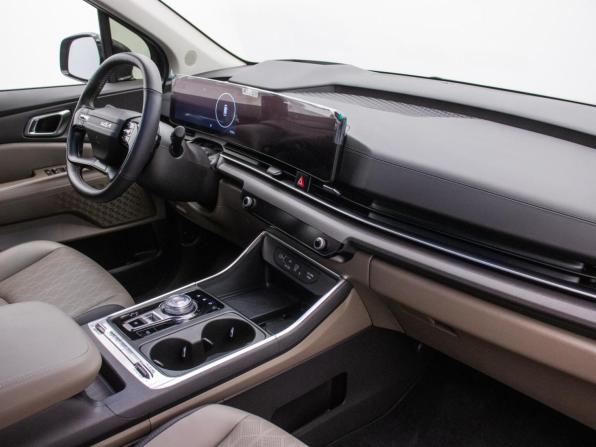 Kia Carnival IV Рестайлинг с пробегом 2025 года, цена 5 440 000 рублей, 10600 км, минивэн, Автокод Объявления