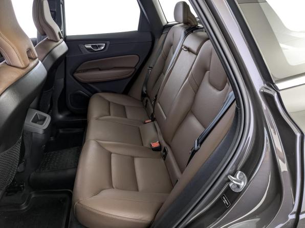 Volvo XC60 II Рестайлинг с пробегом 2023 года, цена 5 650 000 рублей, 18293 км, внедорожник, Автокод Объявления