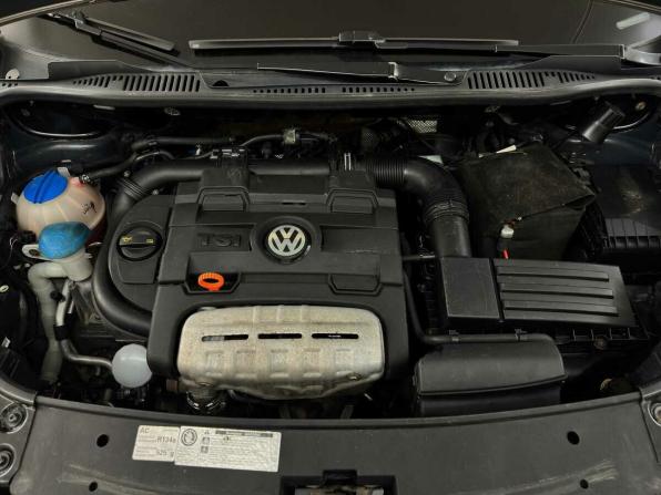 Volkswagen Touran I Рестайлинг 2 с пробегом 2012 года, цена 880 000 рублей, 160966 км, компактвэн, Автокод Объявления