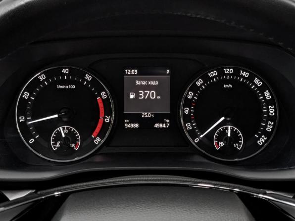 Skoda Octavia IV (A8) с пробегом 2021 года, цена 2 320 000 рублей, 94965 км, лифтбек, Автокод Объявления