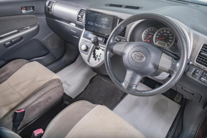 Toyota Wish I Рестайлинг с пробегом 2008 года, цена 1 129 000 рублей, 239000 км, компактвэн, Автокод Объявления