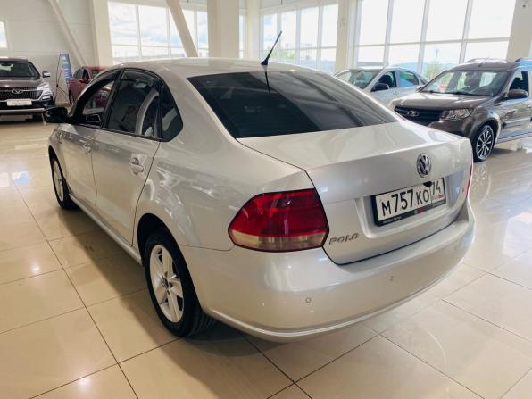Volkswagen Polo V с пробегом 2013 года, цена 680 000 рублей, 274000 км, седан, Автокод Объявления