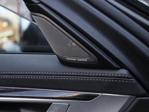 BMW 7 серии VI (G11/G12) Рестайлинг с пробегом 2020 года, цена 6 250 000 рублей, 76277 км, седан, Автокод Объявления