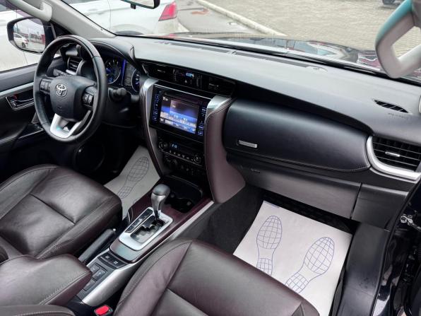 Toyota Fortuner II с пробегом 2017 года, цена 3 690 000 рублей, 144000 км, внедорожник, Автокод Объявления
