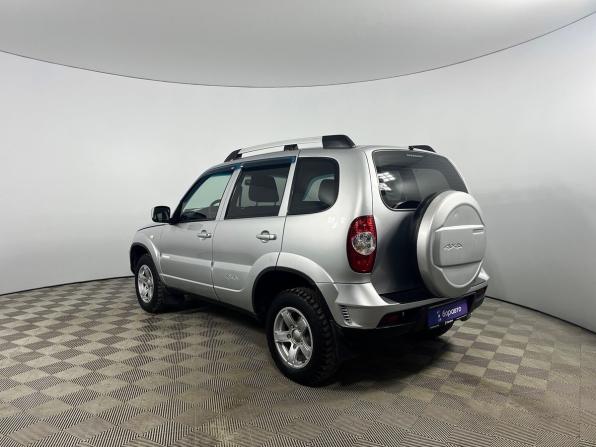 Chevrolet Niva I Рестайлинг с пробегом 2017 года, цена 730 000 рублей, 145348 км, внедорожник, Автокод Объявления