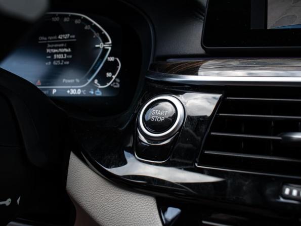 BMW 5 серии VII (G30/G31/G38) с пробегом 2019 года, цена 4 445 000 рублей, 42127 км, седан, Автокод Объявления