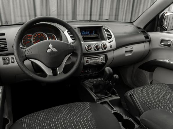 Mitsubishi L200 IV с пробегом 2013 года, цена 1 580 000 рублей, 285735 км, пикап, Автокод Объявления