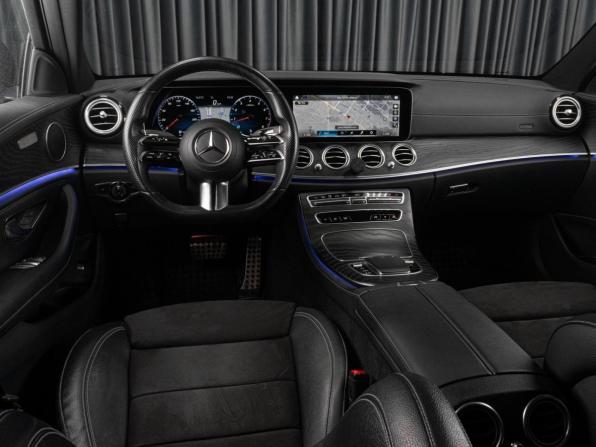Mercedes-Benz E-Класс V (W213 S213 C238) Рестайлинг с пробегом 2021 года, цена 4 049 000 рублей, 57480 км, седан, Автокод Объявления