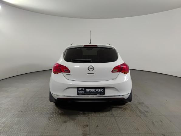 Opel Astra J Рестайлинг с пробегом 2012 года, цена 688 000 рублей, 180079 км, седан, Автокод Объявления