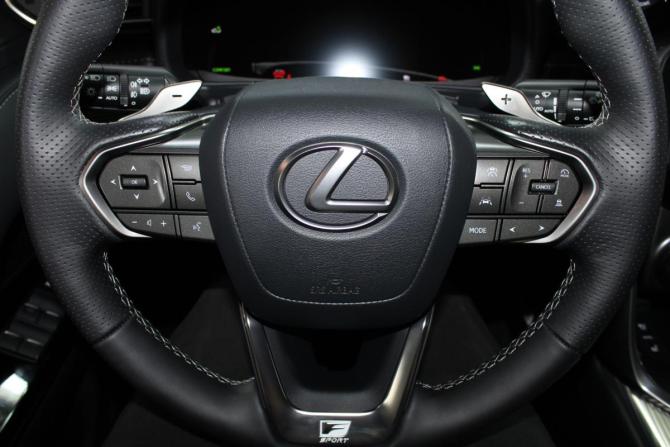 Lexus LX IV с пробегом 2025 года, цена 20 700 000 рублей, 700 км, внедорожник, Автокод Объявления