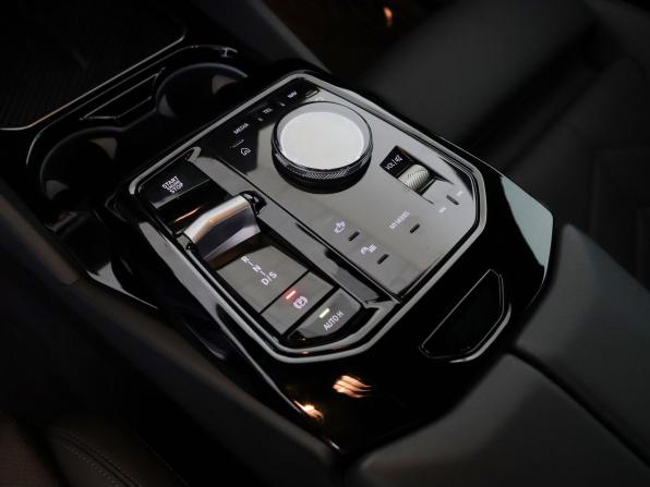 BMW 5 серии VIII (G60/G61/G68) с пробегом 2024 года, цена 7 750 000 рублей, 16429 км, седан, Автокод Объявления