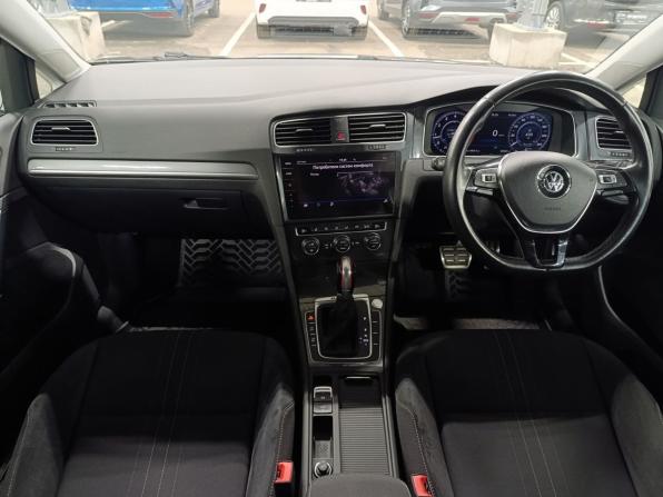 Volkswagen Golf VII с пробегом 2017 года, цена 1 560 000 рублей, 83464 км, универсал, Автокод Объявления