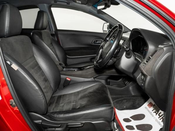Honda Vezel I с пробегом 2017 года, цена 1 675 000 рублей, 110590 км, внедорожник, Автокод Объявления