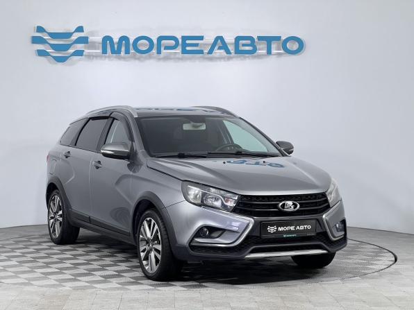 Lada (ВАЗ) Vesta I с пробегом 2018 года, цена 989 000 рублей, 101542 км, универсал, Автокод Объявления