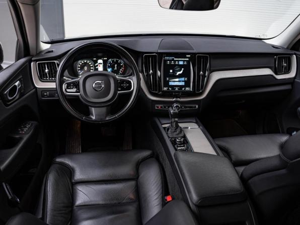 Volvo XC60 II Рестайлинг с пробегом 2021 года, цена 4 505 000 рублей, 43238 км, внедорожник, Автокод Объявления
