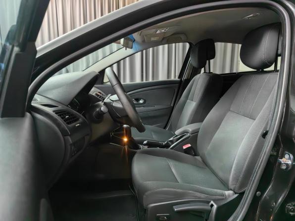 Renault Fluence I с пробегом 2011 года, цена 579 000 рублей, 235781 км, седан, Автокод Объявления