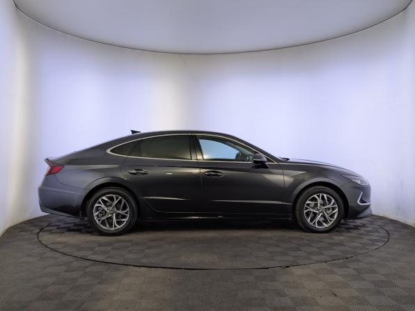 Hyundai Sonata VIII (DN8) с пробегом 2021 года, цена 2 490 000 рублей, 60083 км, седан, Автокод Объявления