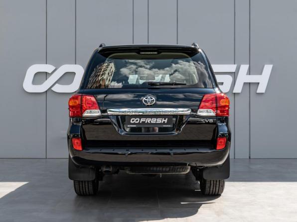 Toyota Land Cruiser 200 Series Рестайлинг 1 с пробегом 2012 года, цена 3 550 000 рублей, 133536 км, внедорожник, Автокод Объявления