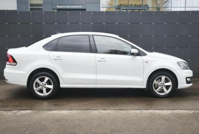 Volkswagen Polo V Рестайлинг с пробегом 2017 года, цена 1 099 000 рублей, 153157 км, седан, Автокод Объявления