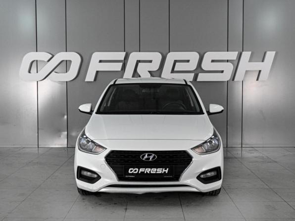 Hyundai Solaris II с пробегом 2017 года, цена 1 389 000 рублей, 113432 км, седан, Автокод Объявления