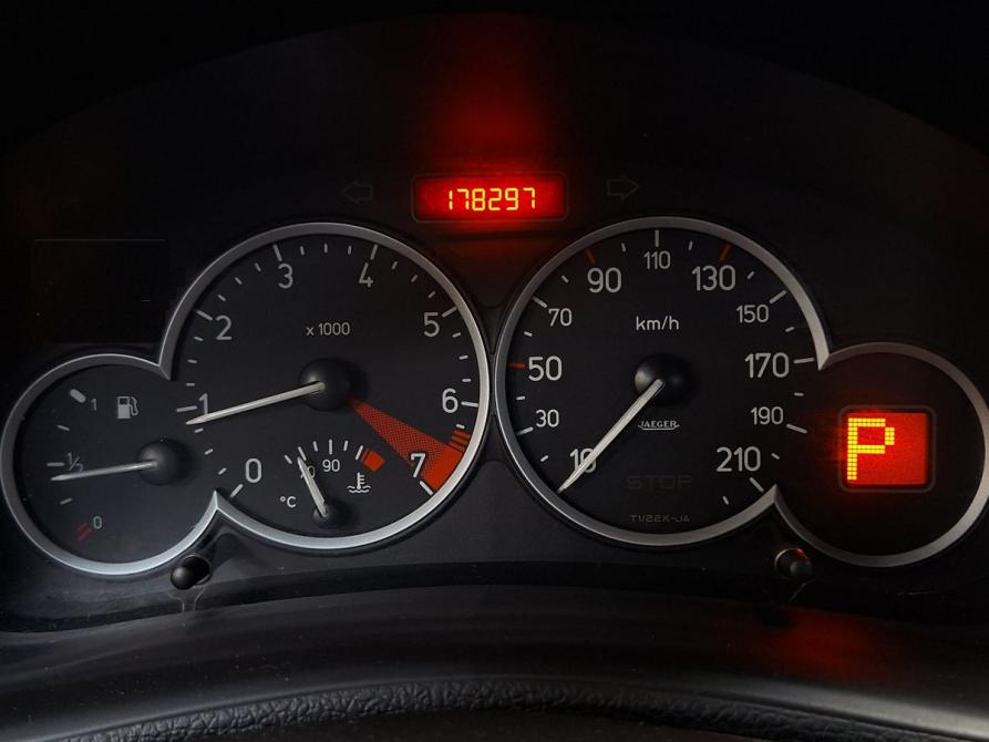 Peugeot 206 Москва  - изображение 12
