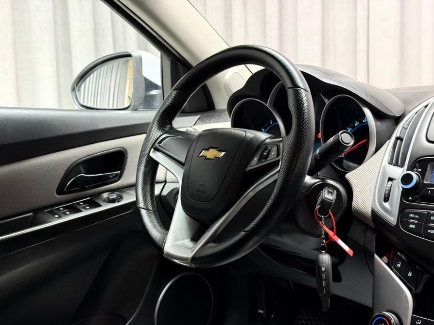 Chevrolet Cruze I Рестайлинг Ижевск  - изображение 10
