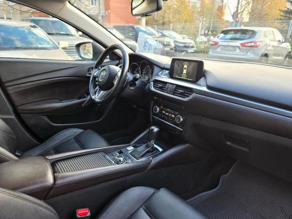 Mazda 6 III (GJ) Рестайлинг с пробегом 2015 года, цена 1 599 000 рублей, 220000 км, седан, Автокод Объявления