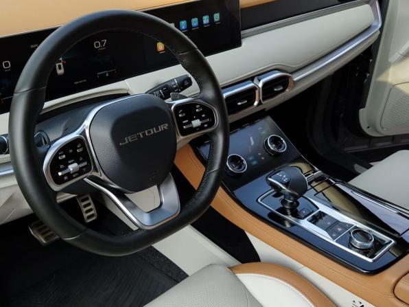 JETOUR X70+ I с пробегом 2024 года, цена 2 199 000 рублей, 4231 км, внедорожник, Автокод Объявления