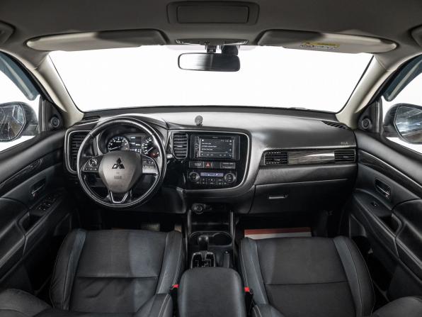 Mitsubishi Outlander III Рестайлинг 2 с пробегом 2016 года, цена 1 900 000 рублей, 187878 км, внедорожник, Автокод Объявления