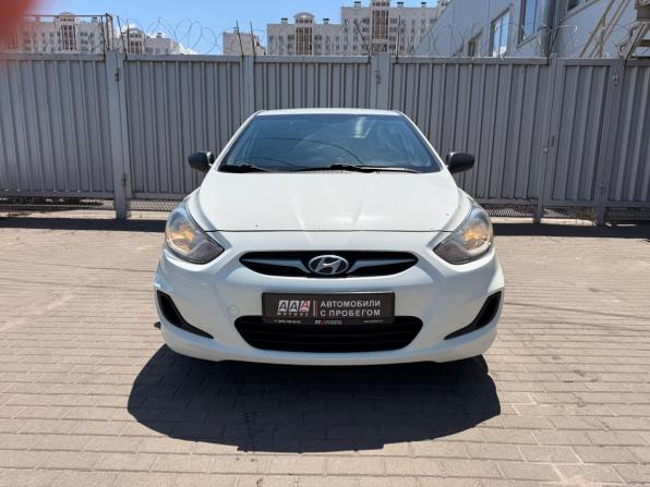 Hyundai Solaris I с пробегом 2014 года, цена 799 000 рублей, 177477 км, седан, Автокод Объявления