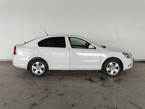 Skoda Octavia II (A5) Рестайлинг с пробегом 2012 года, цена 685 000 рублей, 364847 км, лифтбек, Автокод Объявления