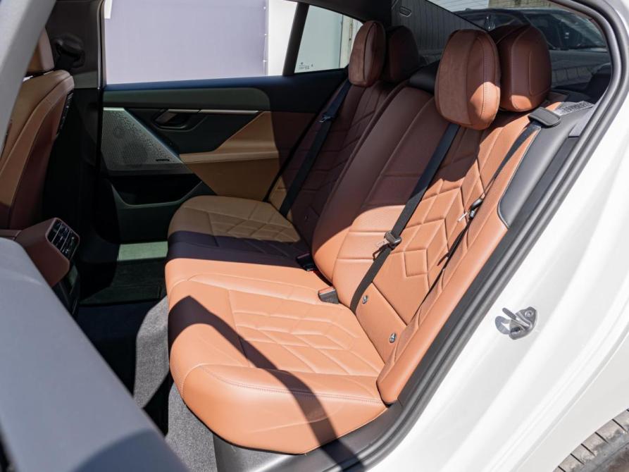 BMW 5 серии VIII (G60/G61/G68) Краснодар  - изображение 11