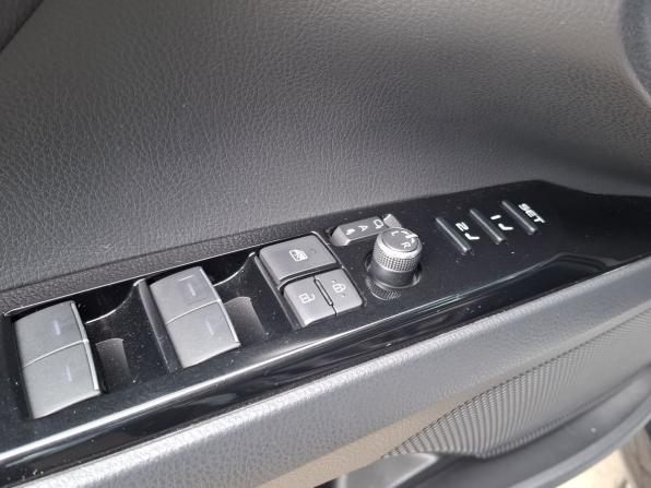 Toyota Camry VIII (XV70) Рестайлинг с пробегом 2023 года, цена 3 960 000 рублей, 20824 км, седан, Автокод Объявления