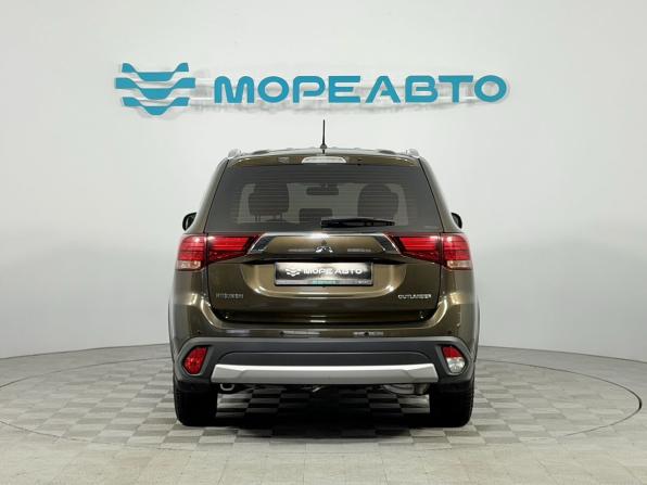 Mitsubishi Outlander III Рестайлинг 2 с пробегом 2015 года, цена 1 890 000 рублей, 113506 км, внедорожник, Автокод Объявления