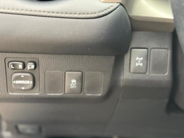 Toyota RAV4 IV (XA40) с пробегом 2015 года, цена 2 215 000 рублей, 232712 км, внедорожник, Автокод Объявления