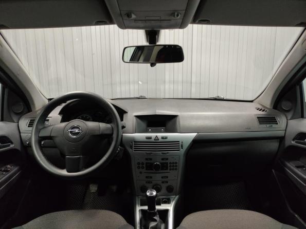 Opel Astra H Рестайлинг с пробегом 2012 года, цена 667 000 рублей, 172564 км, универсал, Автокод Объявления