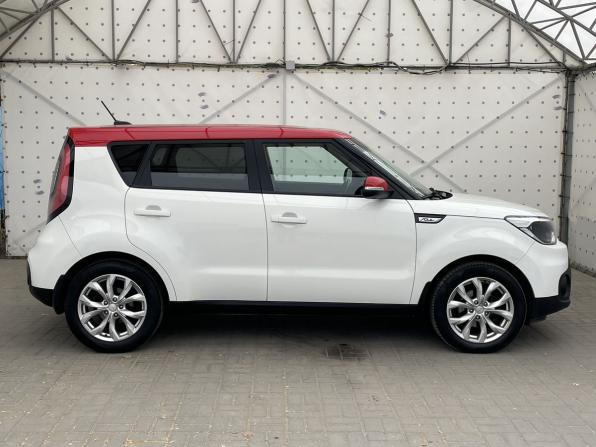 Kia Soul II Рестайлинг с пробегом 2018 года, цена 1 580 000 рублей, 98833 км, хэтчбек, Автокод Объявления