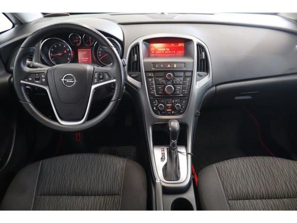 Opel Astra J Рестайлинг с пробегом 2012 года, цена 778 000 рублей, 102138 км, хэтчбек, Автокод Объявления