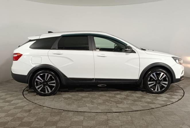 Lada (ВАЗ) Vesta I с пробегом 2021 года, цена 1 120 000 рублей, 81202 км, универсал, Автокод Объявления
