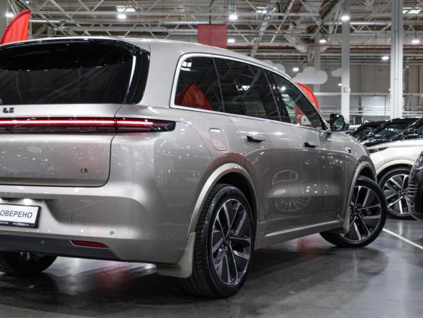Li Auto (Lixiang) L8 I с пробегом 2022 года, цена 6 250 000 рублей, 4530 км, внедорожник, Автокод Объявления