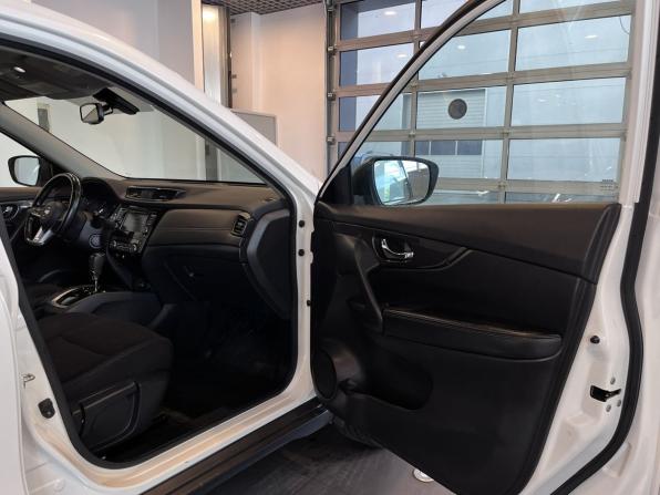 Nissan X-Trail III Рестайлинг с пробегом 2021 года, цена 2 575 000 рублей, 107100 км, внедорожник, Автокод Объявления