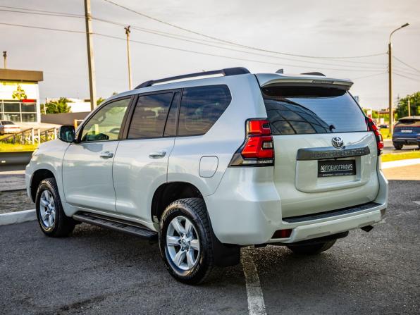 Toyota Land Cruiser Prado 150 Series Рестайлинг 2 с пробегом 2019 года, цена 4 498 000 рублей, 151033 км, внедорожник, Автокод Объявления