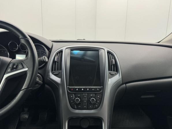 Opel Astra J Рестайлинг с пробегом 2012 года, цена 890 000 рублей, 127102 км, хэтчбек, Автокод Объявления