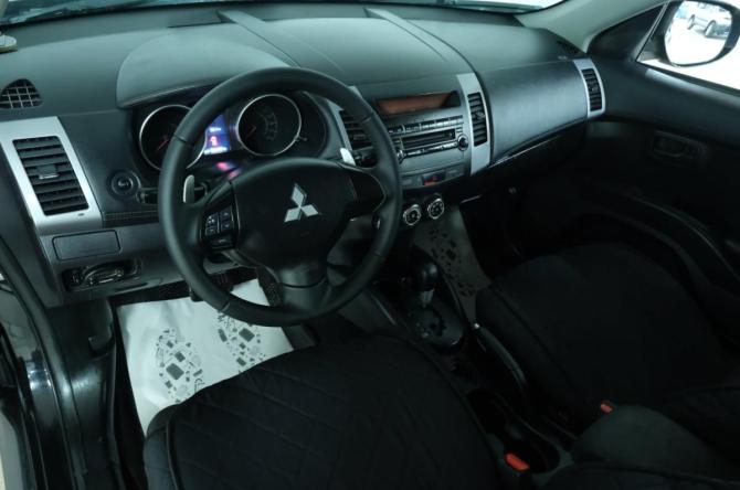 Mitsubishi Outlander II Рестайлинг с пробегом 2011 года, цена 1 339 000 рублей, 235000 км, внедорожник, Автокод Объявления