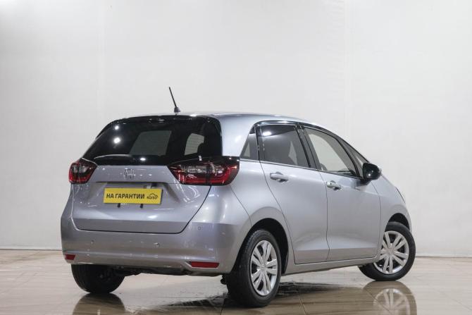Honda Fit IV с пробегом 2022 года, цена 1 299 000 рублей, 33200 км, хэтчбек, Автокод Объявления