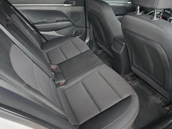 Hyundai Elantra VI (AD) Рестайлинг с пробегом 2019 года, цена 995 000 рублей, 196900 км, седан, Автокод Объявления